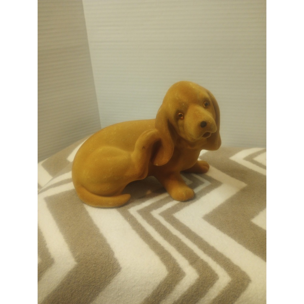 Felt Ceramic Hound Dog Scratching Ear Figurine Vtg‎ Brown Amber Eyes